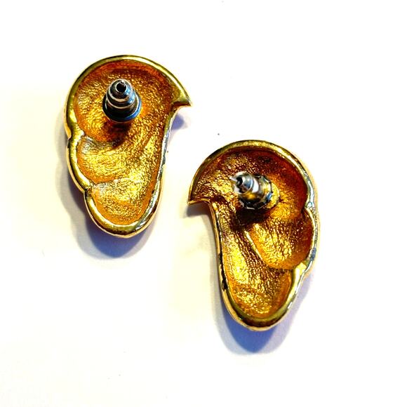 Pierced earrings gold & pink swirl enamel finishes vintage 1990s fashion jewelry - Picture 5 of 6